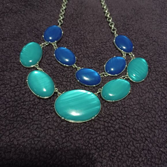 Iridescent Cobalt Blue and Aquamarine Collar Necklace, 18" & 20" - Picture 4 of 6